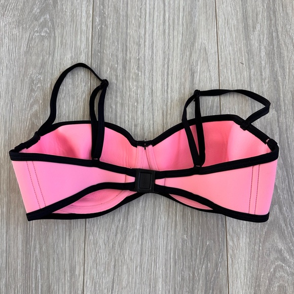 Triangl Swimwear Candy Pink Bikini Top - Picture 9 of 9